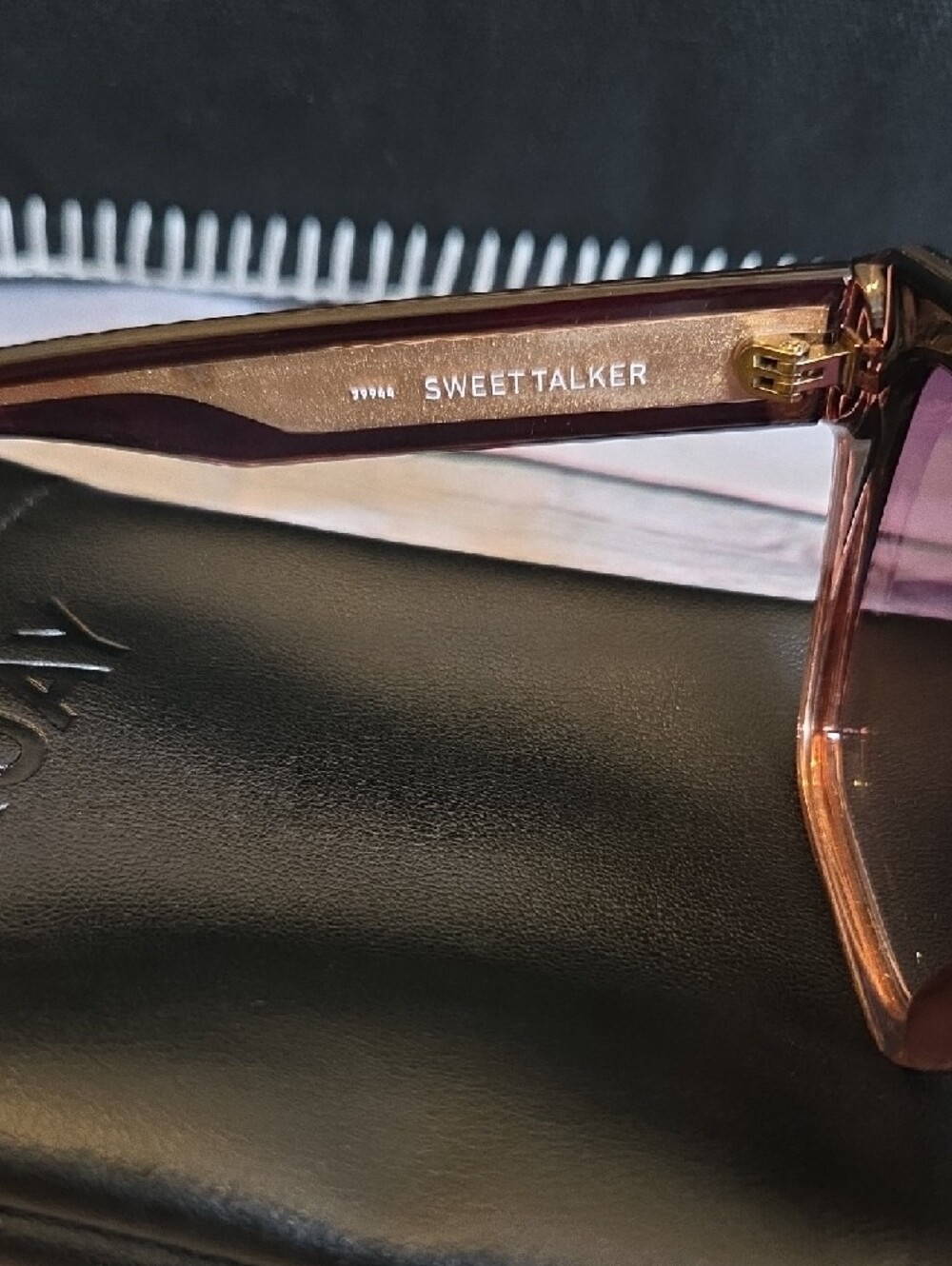 Quay Sweet Talker Sunglasses - Picture 4 of 5